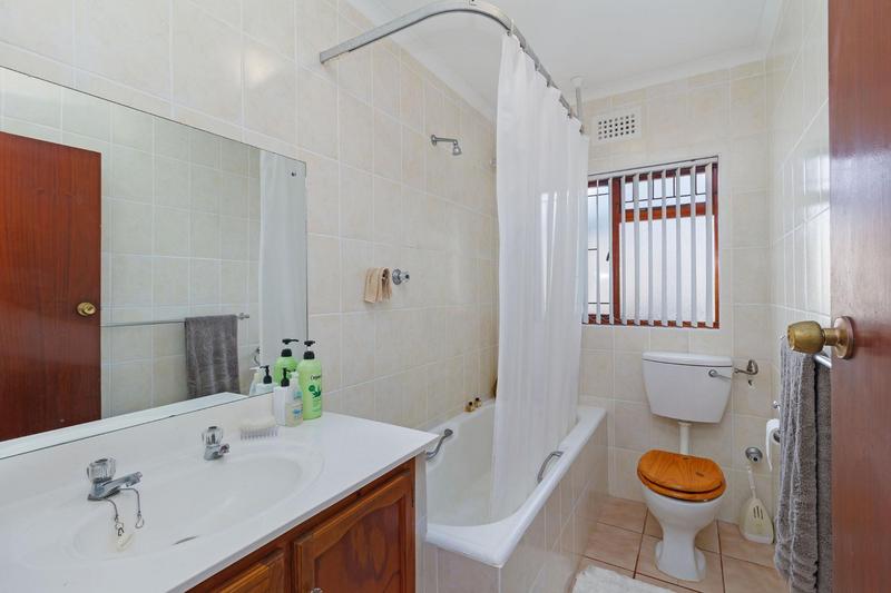 4 Bedroom Property for Sale in Fish Hoek Western Cape